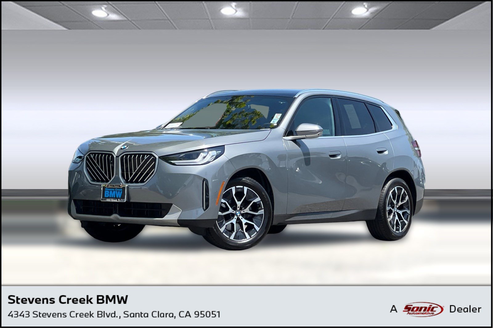Used 2025 BMW X3 xDrive30i w/ Premium Package AWD/4WD image 1