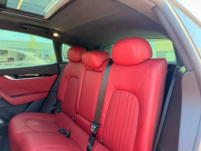 Used 2023 Maserati Levante Modena AWD/4WD image 11