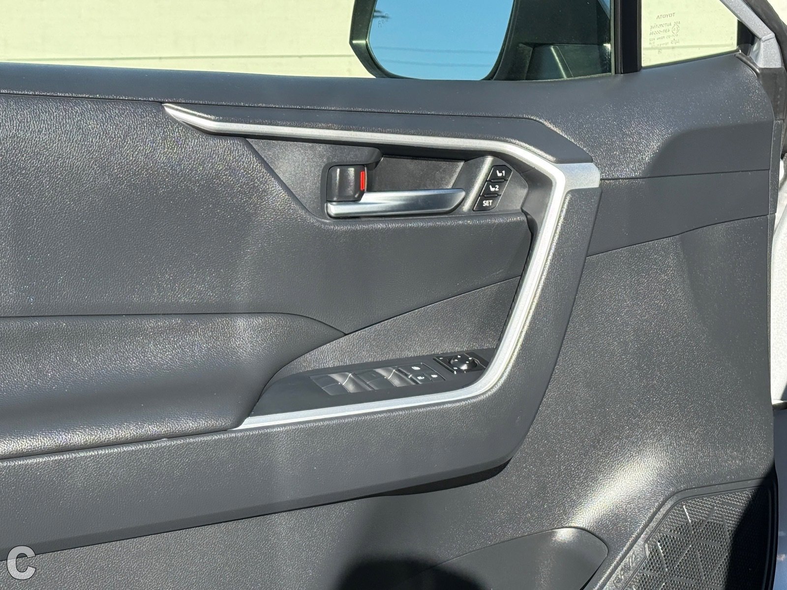 Used 2019 Toyota RAV4 XLE Premium w/ Cold Weather Package image 18