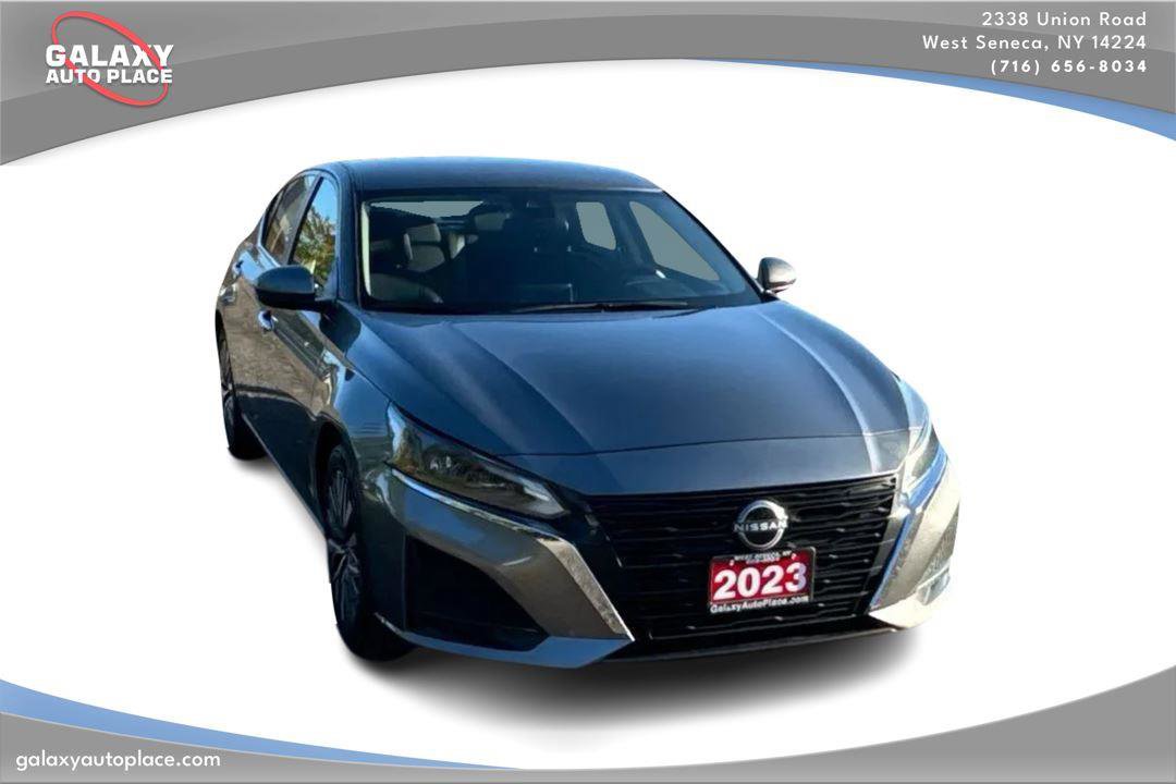 Used 2023 Nissan Altima 2.5 SV image 3