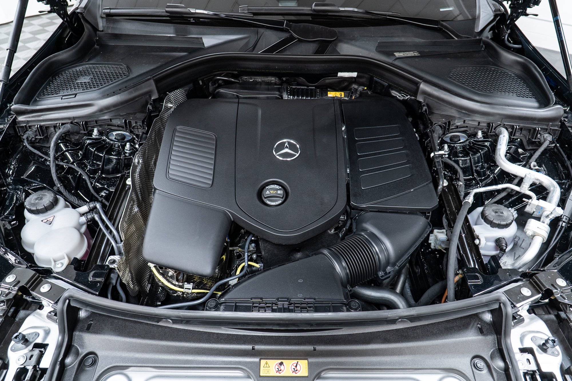 Used 2026 Mercedes-Benz GLC 300 4MATIC image 9