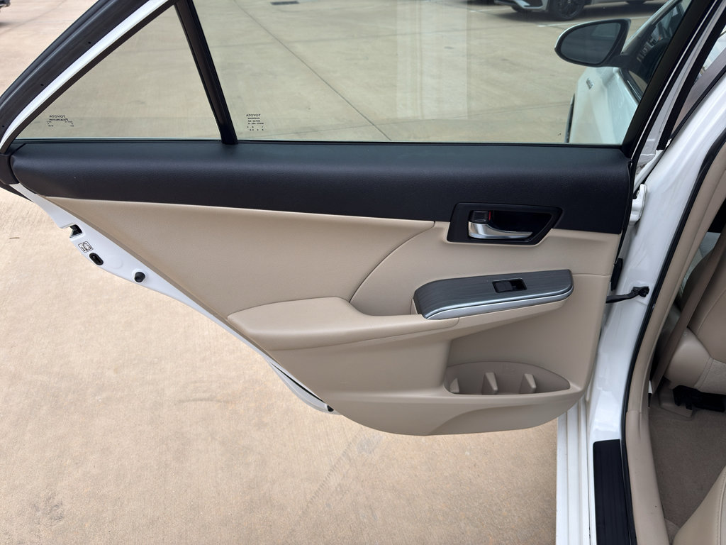Used 2012 Toyota Camry XLE w/ Leather Pkg FWD image 21