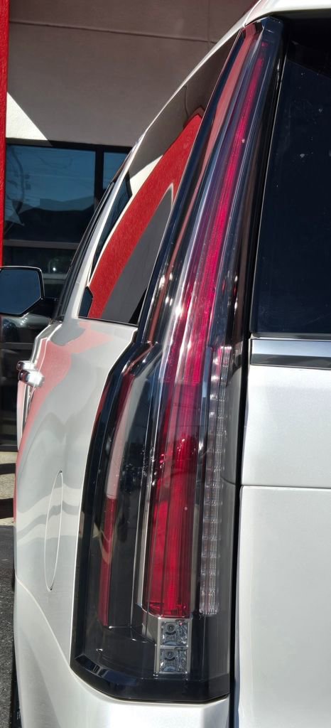 Used 2019 Cadillac Escalade ESV Platinum image 11