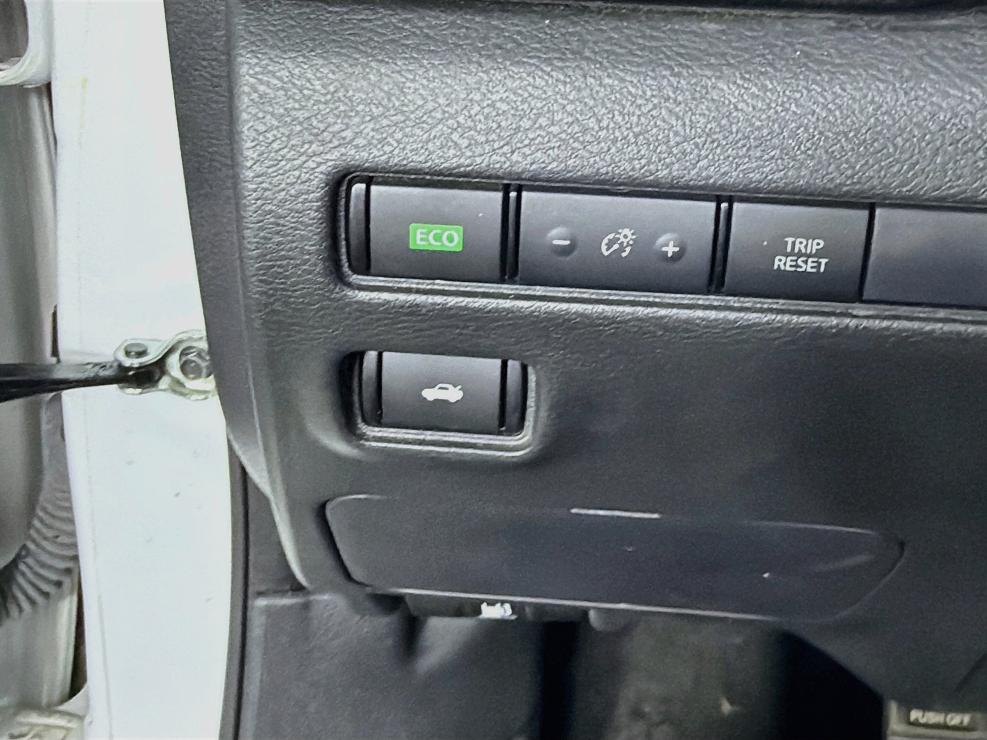 Used 2023 Nissan Sentra SR w/ Midnight Edition Package FWD image 17