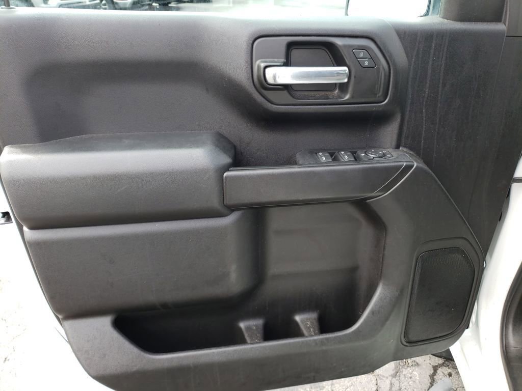 Used 2022 Chevrolet Silverado 1500 Custom image 10