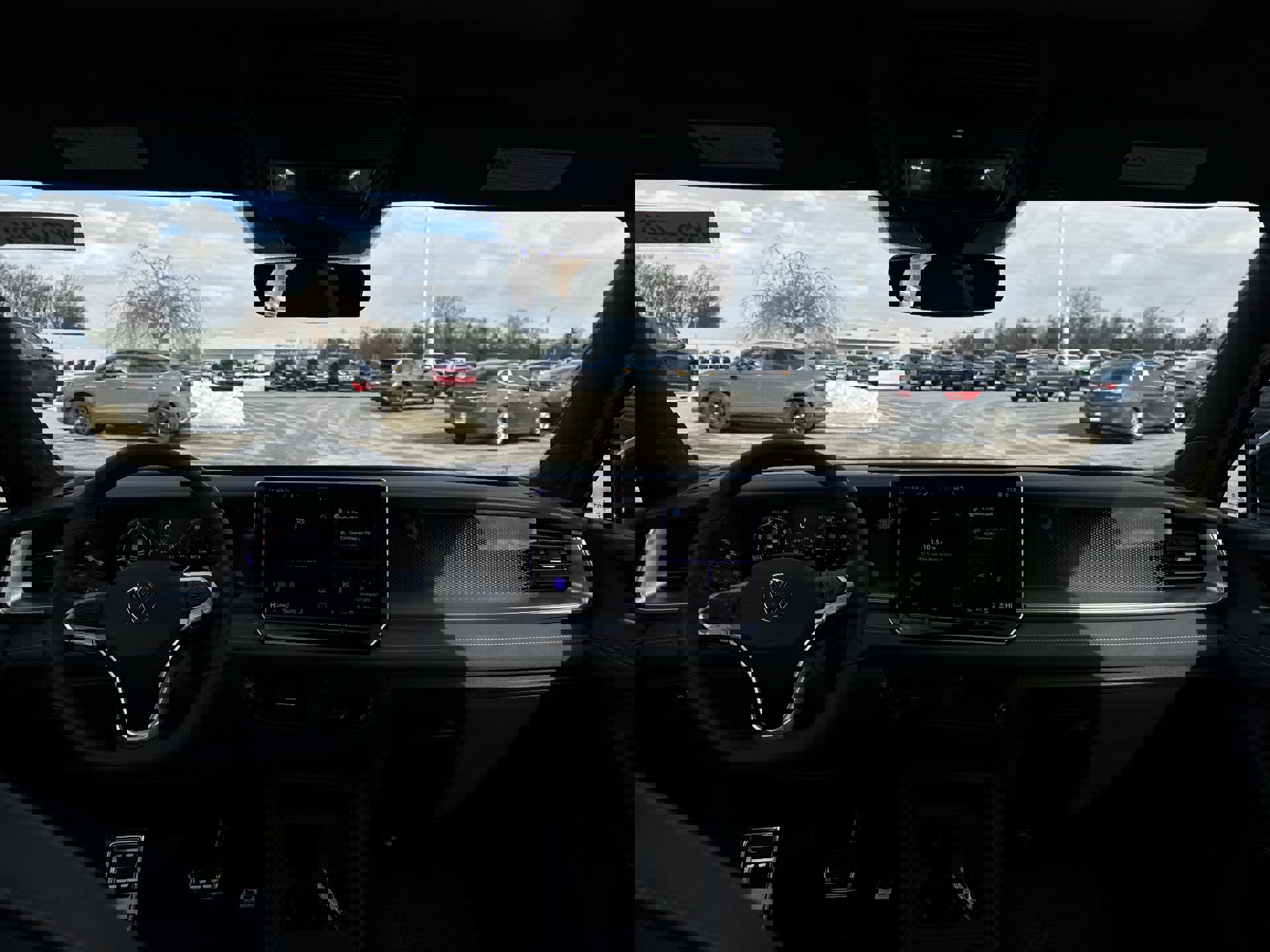 New 2026 Volkswagen Tiguan SE R-Line image 21