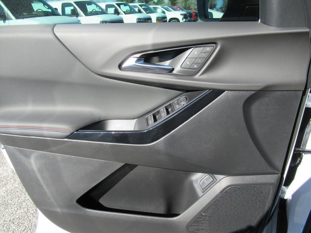 New 2026 Chevrolet Equinox RS w/ Convenience Package III image 17