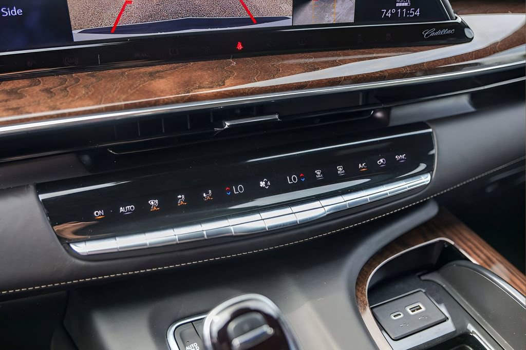 Used 2023 Cadillac Escalade Sport Platinum w/ LPO, ONYX Package image 18