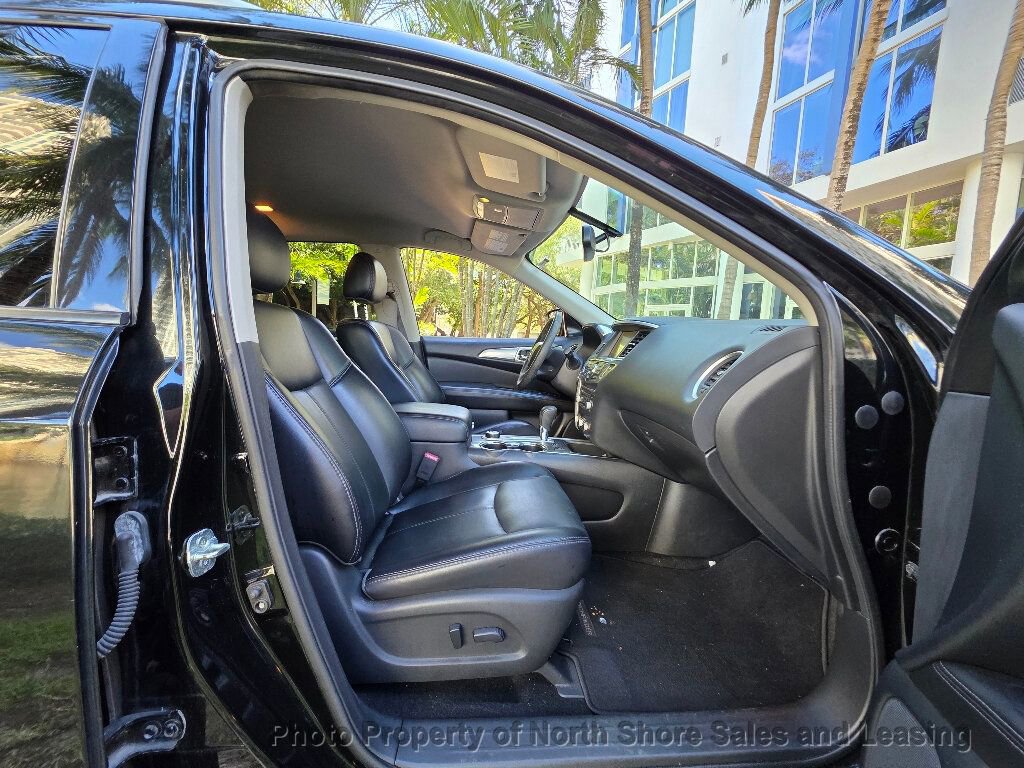 Used 2019 Nissan Pathfinder SL image 18