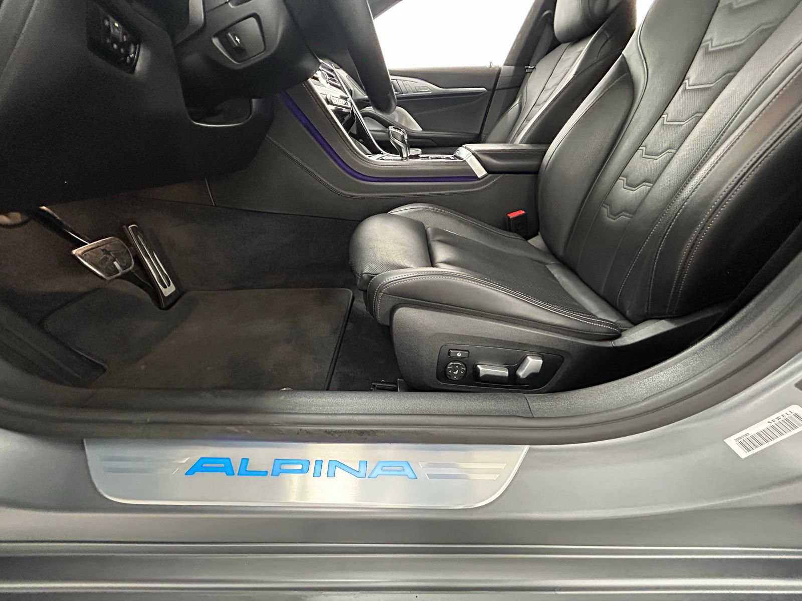 Used 2023 BMW ALPINA B8 xDrive Gran Coupe image 33