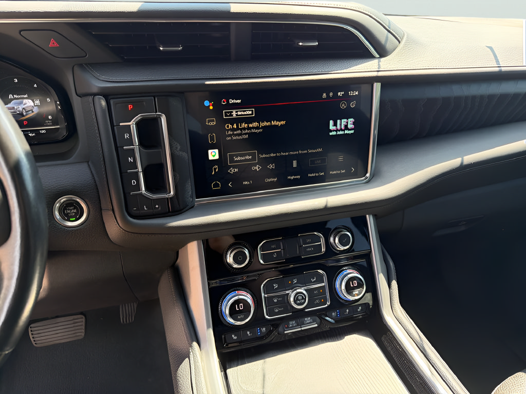 Used 2022 GMC Yukon Denali AWD/4WD image 25