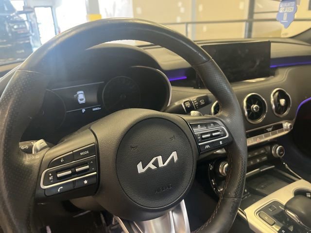 Used 2022 Kia Stinger GT2 w/ Red Interior Color Package image 10