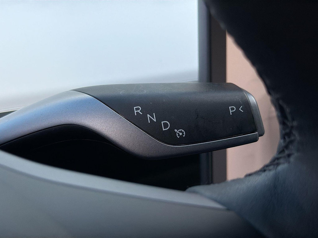 Used 2023 Tesla Model Y Performance AWD/4WD image 13