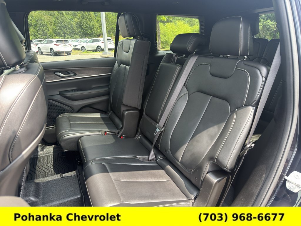 Used 2024 Jeep Grand Cherokee L Limited AWD/4WD image 26