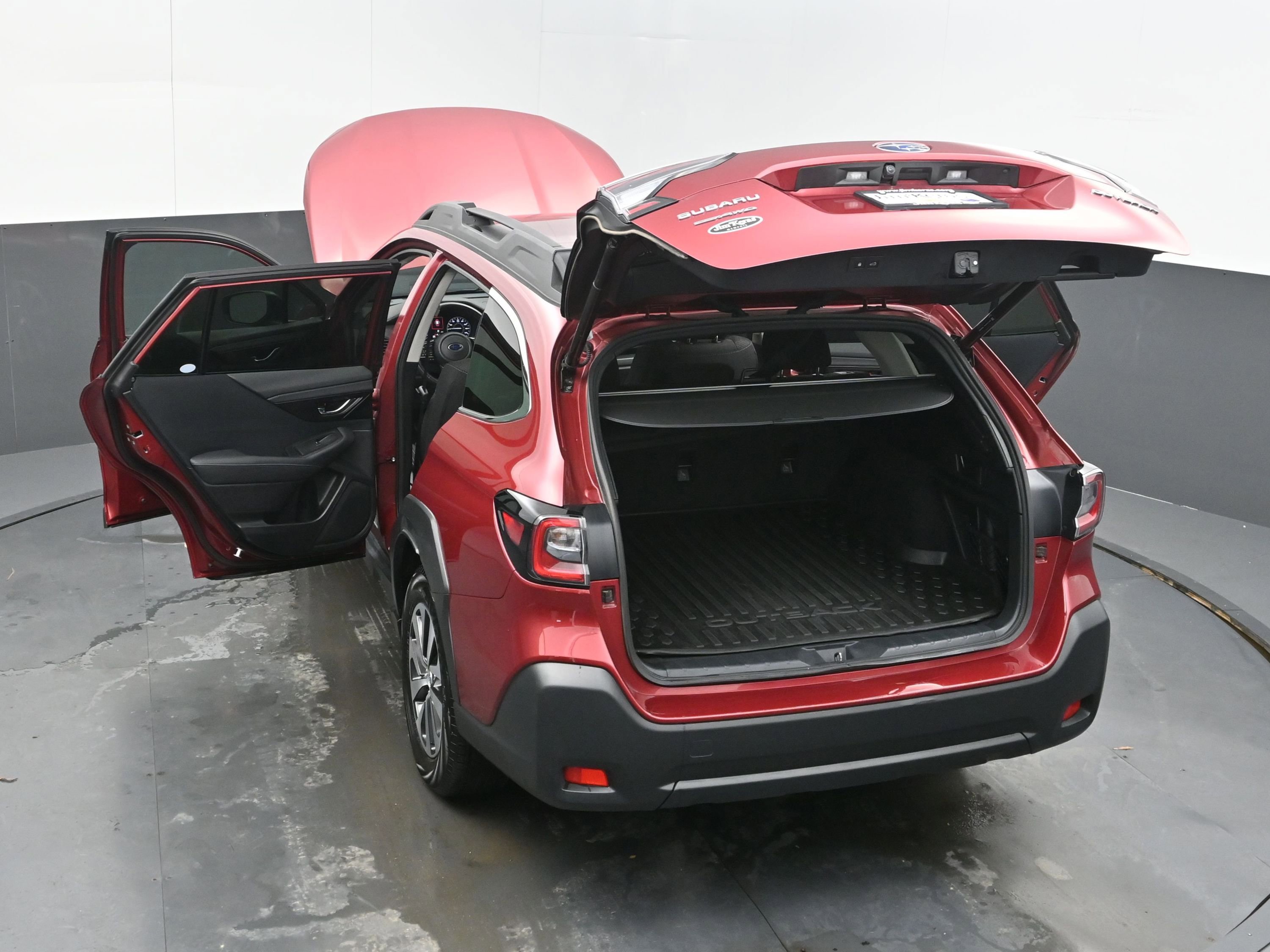 Used 2025 Subaru Outback Premium image 45