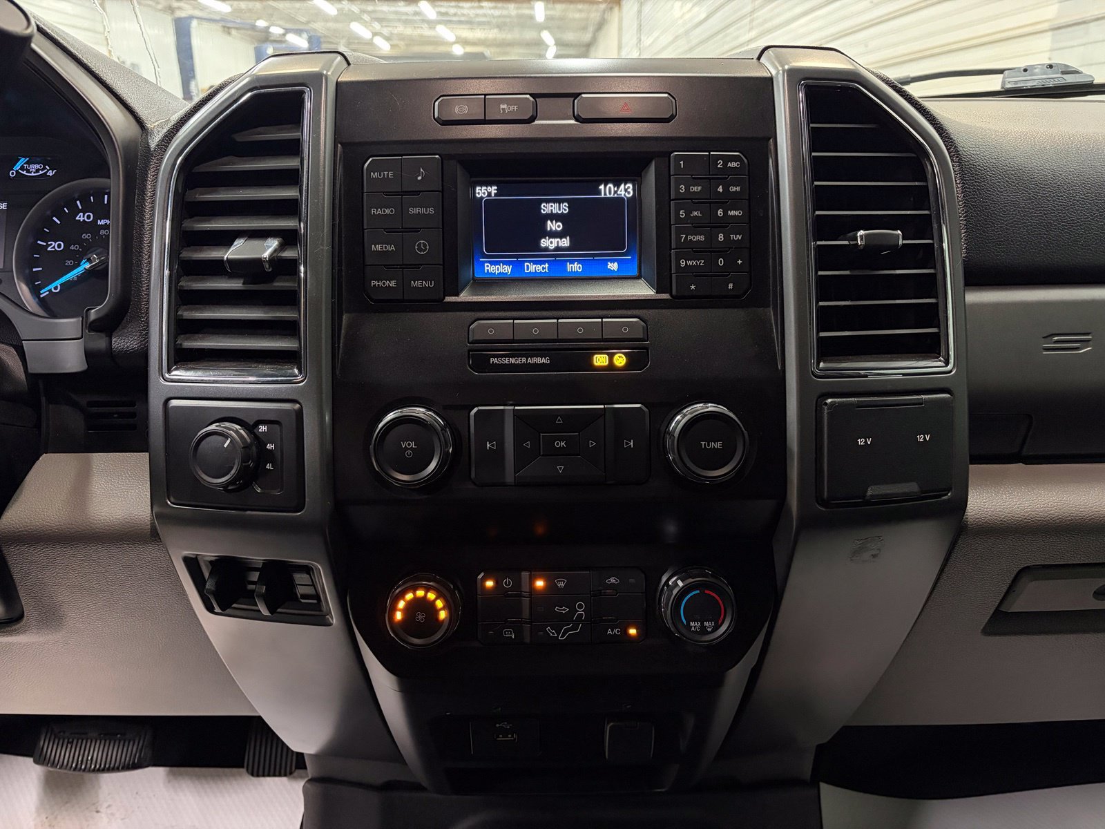 Used 2019 Ford F350 XLT AWD/4WD image 16