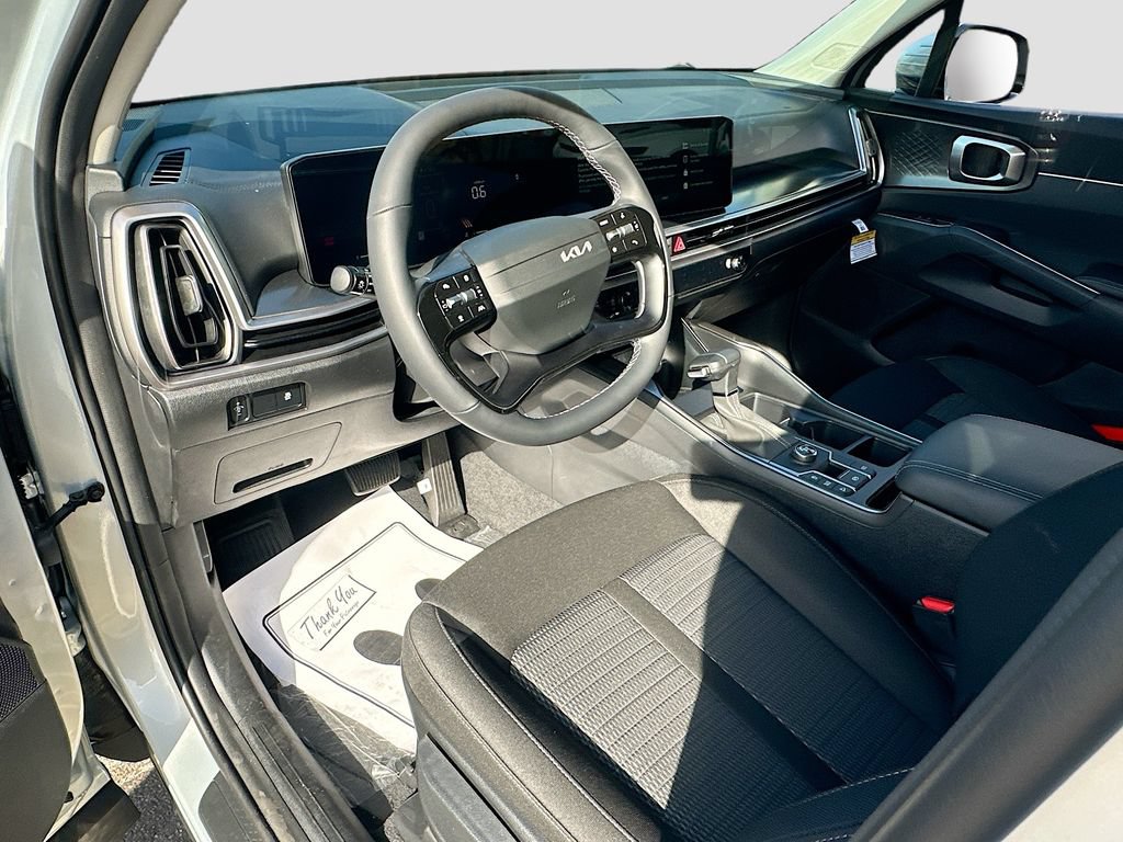 New 2026 Kia Sorento LX FWD image 9