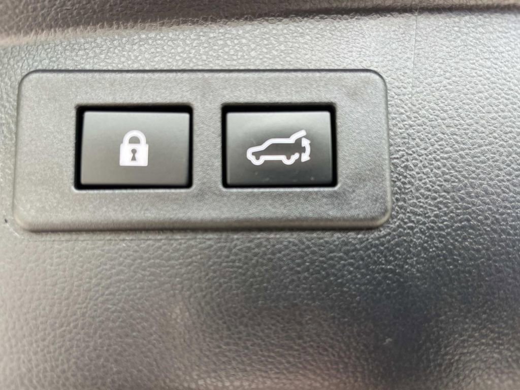 Used 2022 Subaru Outback Wilderness AWD/4WD image 21