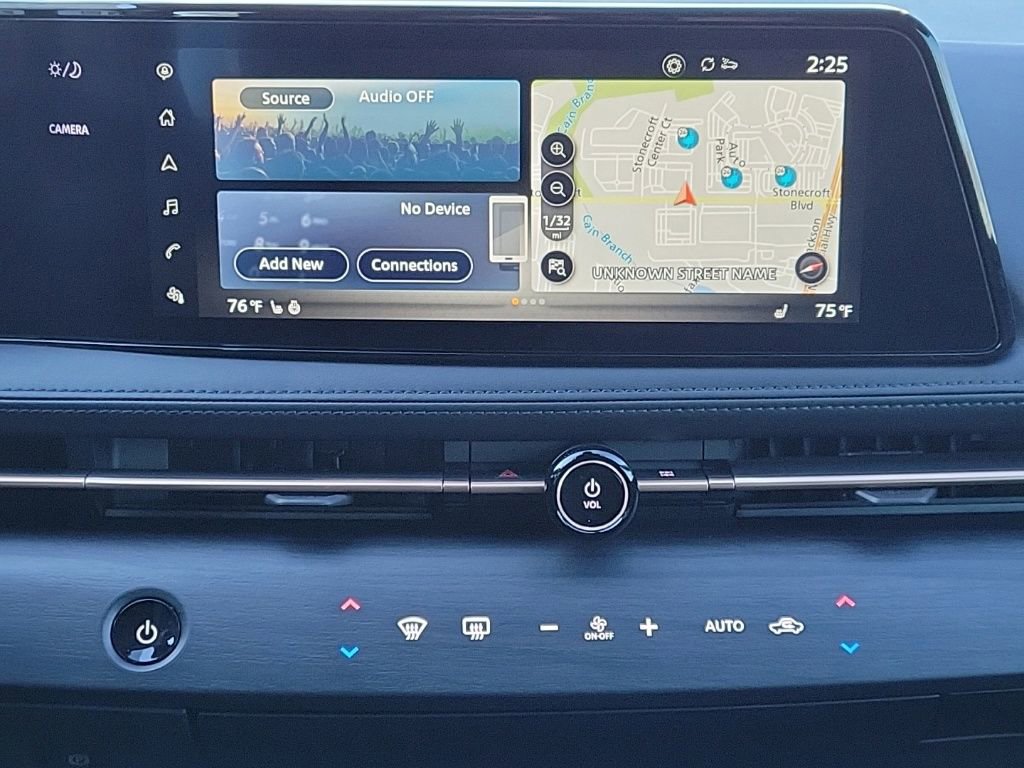 Used 2023 Nissan Ariya FWD image 27