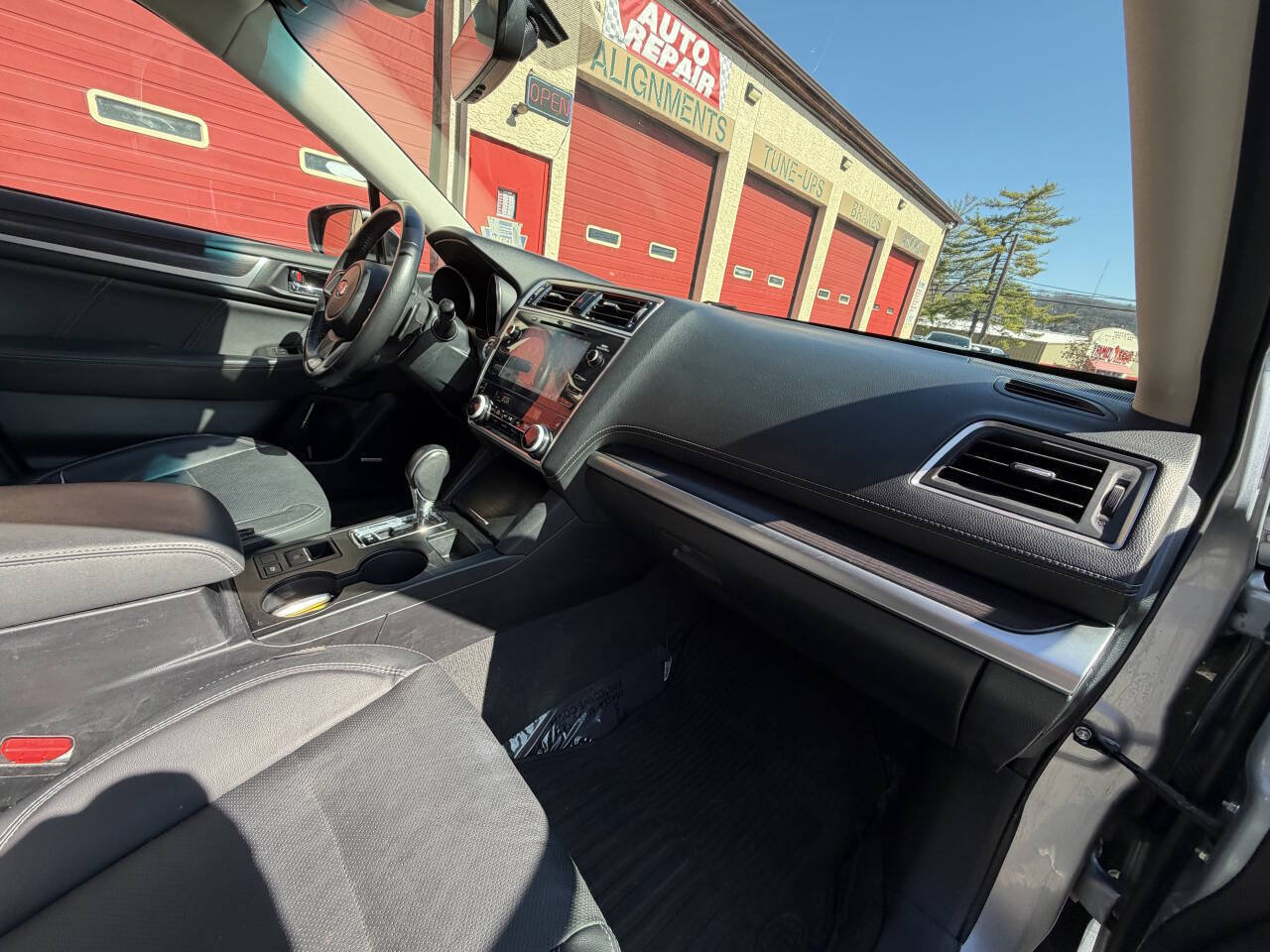 Used 2018 Subaru Legacy 2.5i Limited AWD/4WD image 34
