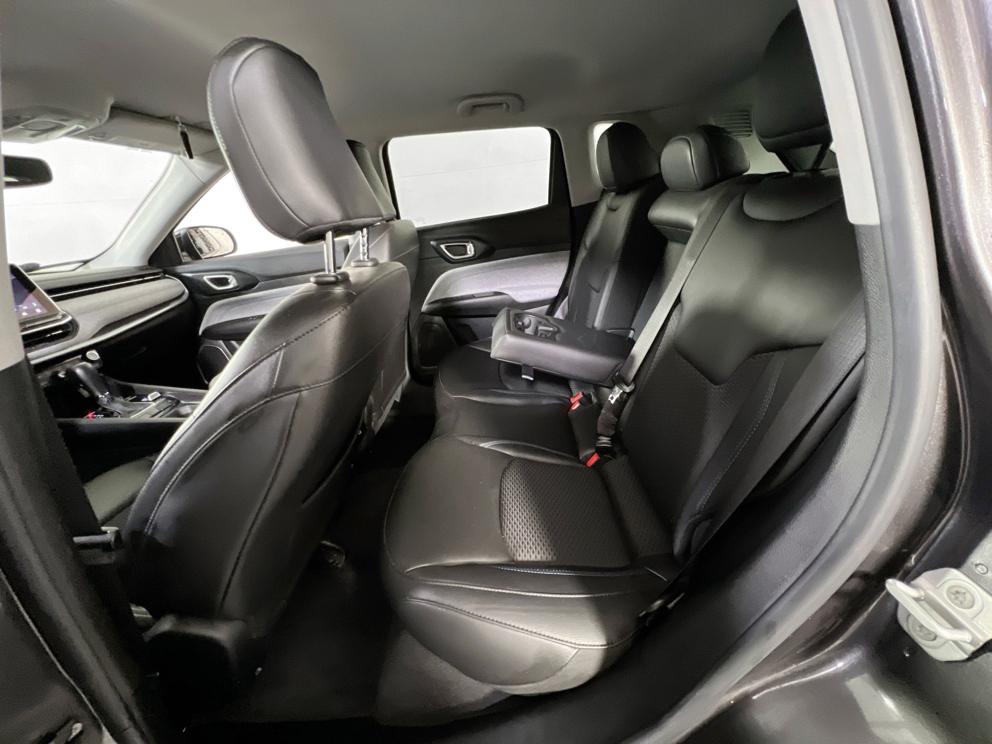 Used 2022 Jeep Compass Latitude w/ Convenience Group image 23