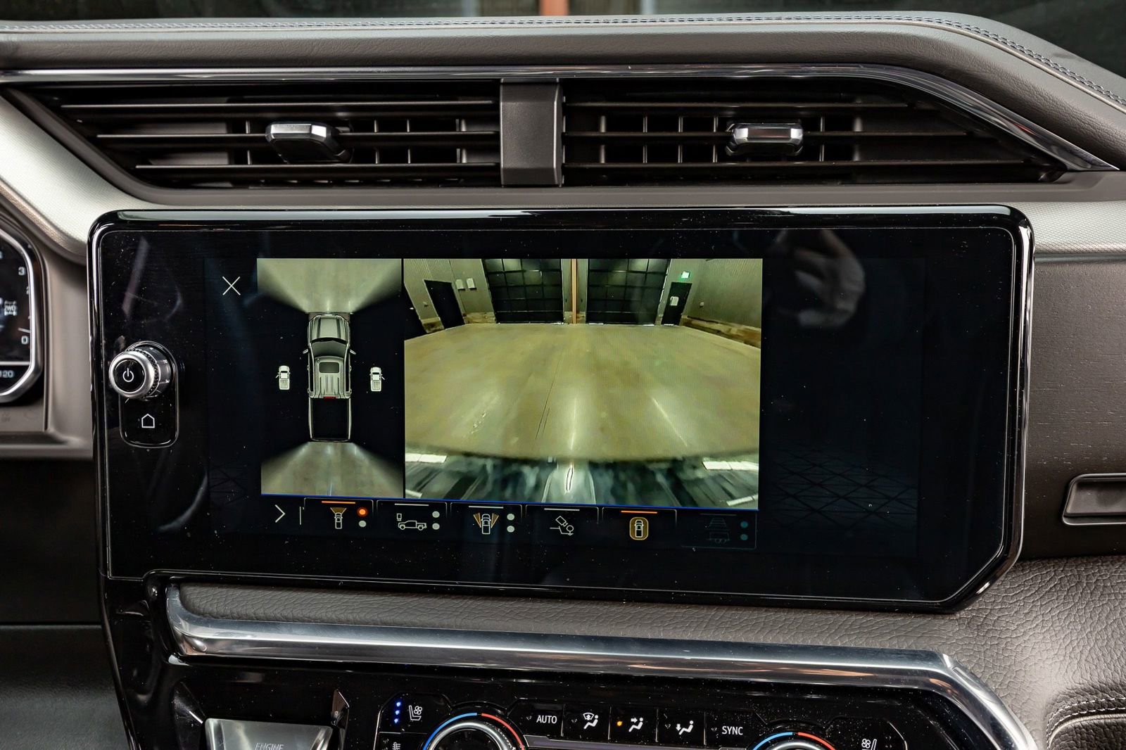Used 2025 GMC Sierra 1500 Denali w/ Technology Package image 26