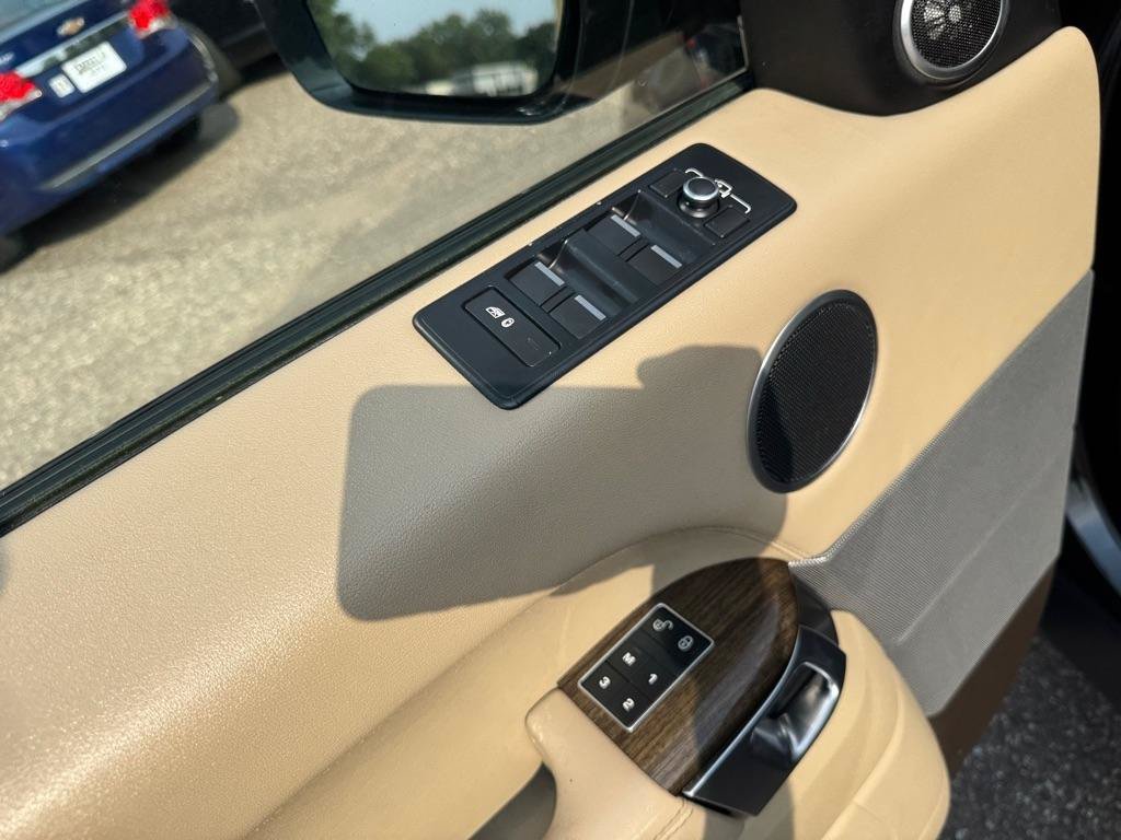 Used 2016 Land Rover Range Rover Sport HSE AWD/4WD image 17
