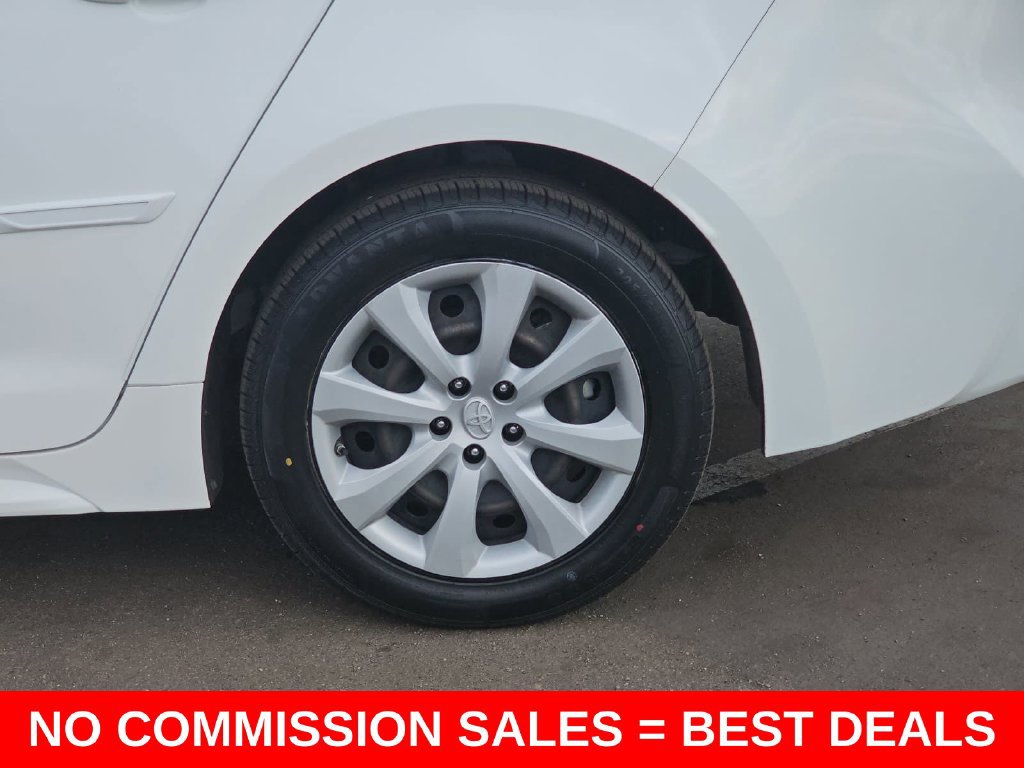 Used 2022 Toyota Corolla LE w/ Carpet Mat Package (TMS) FWD image 35