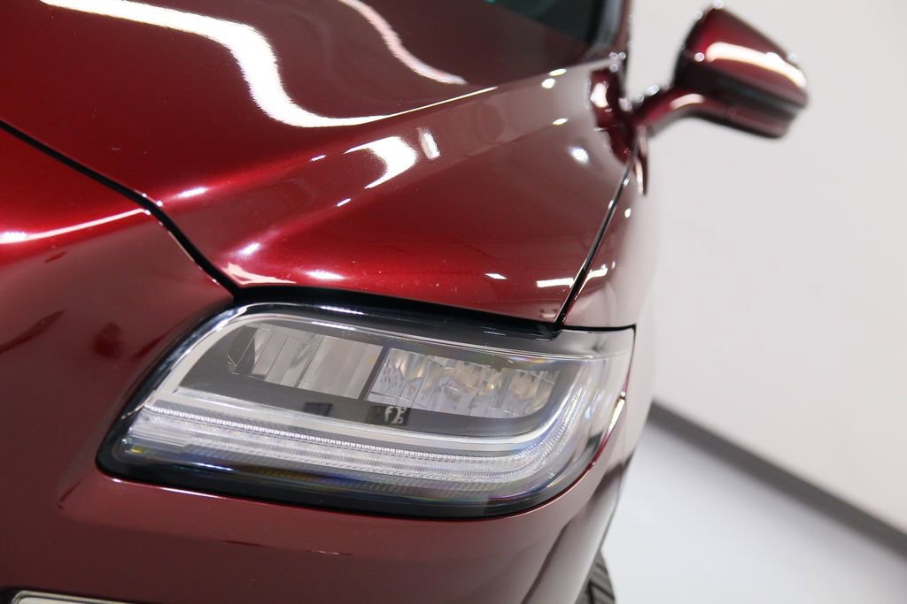 Used 2019 Lincoln Nautilus Reserve w/ Class II Trailer Tow Package AWD/4WD image 9