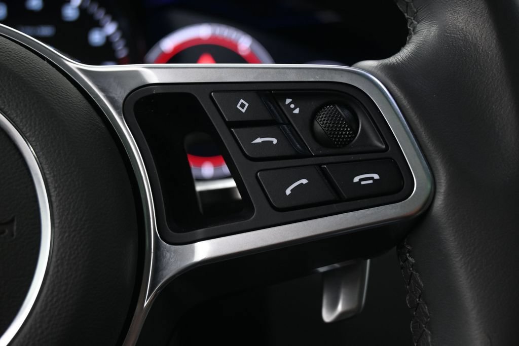 Certified 2020 Porsche Cayenne AWD/4WD image 24