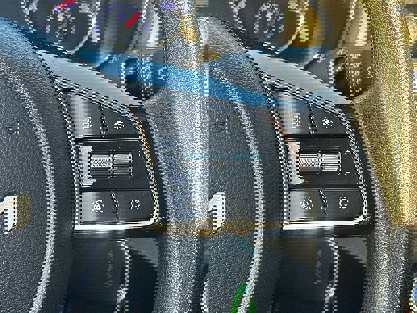 Used 2023 Kia Forte LXS image 25