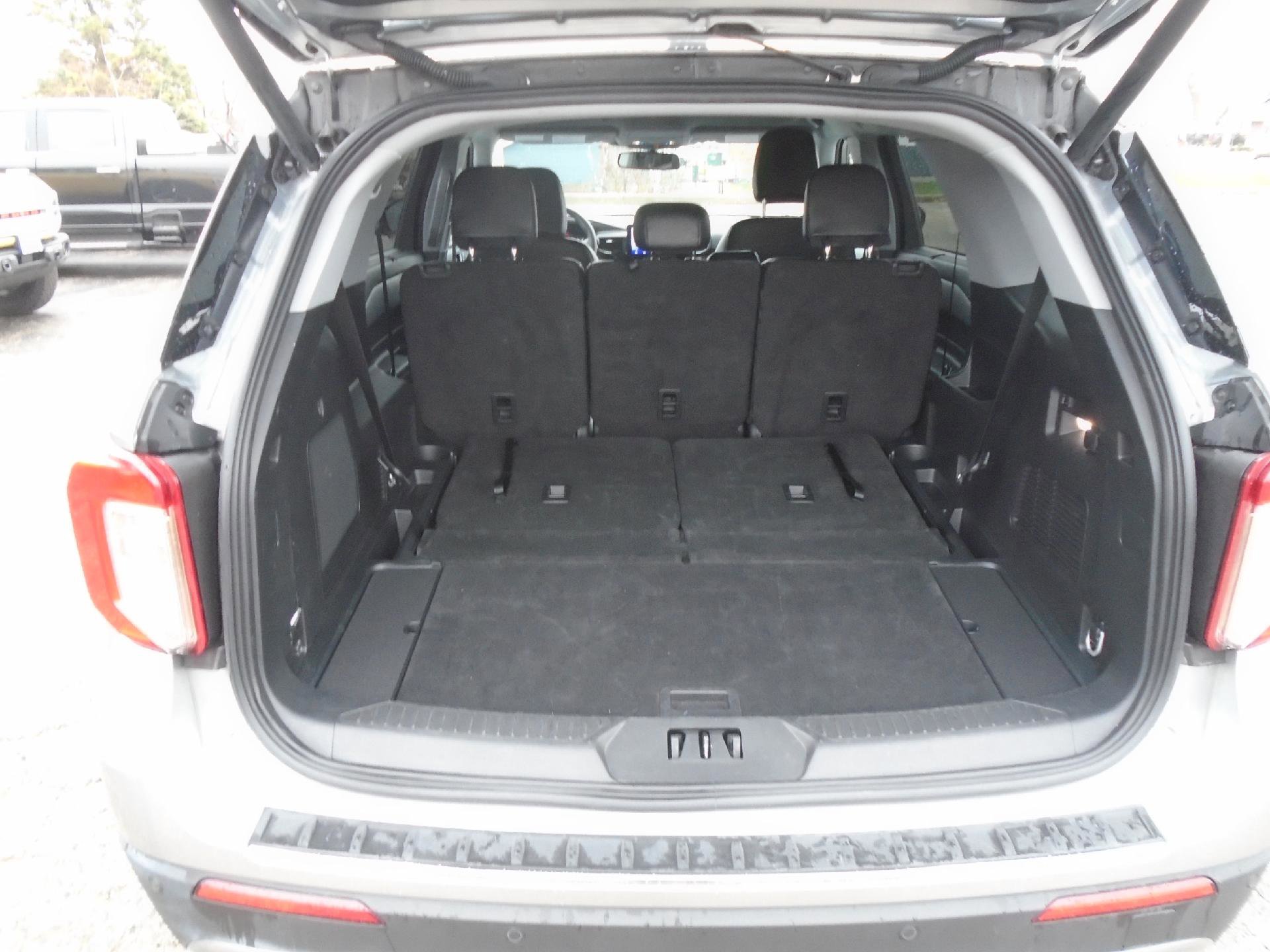 Certified 2024 Ford Explorer Limited image 7