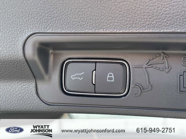 New 2026 Ford Explorer Active image 13