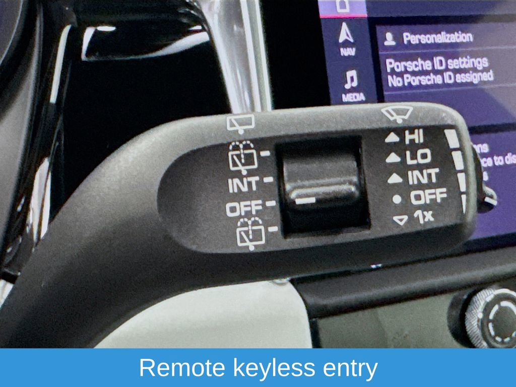 Used 2024 Porsche Macan image 14