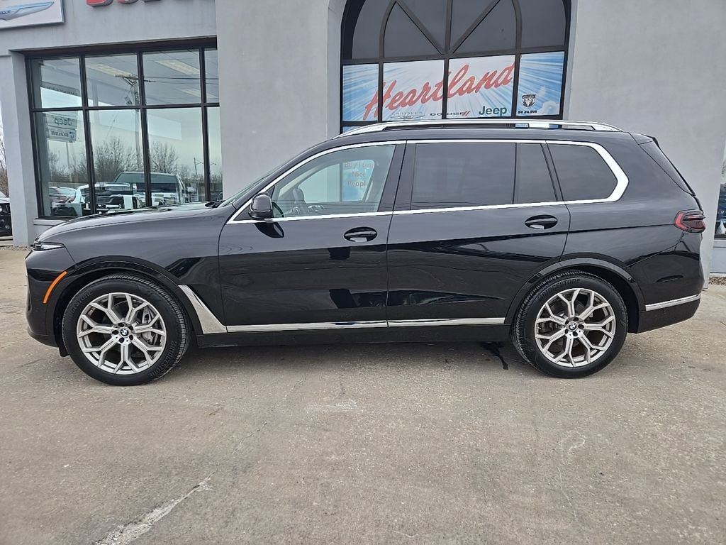 Used 2024 BMW X7 xDrive40i w/ Climate Comfort Package image 5