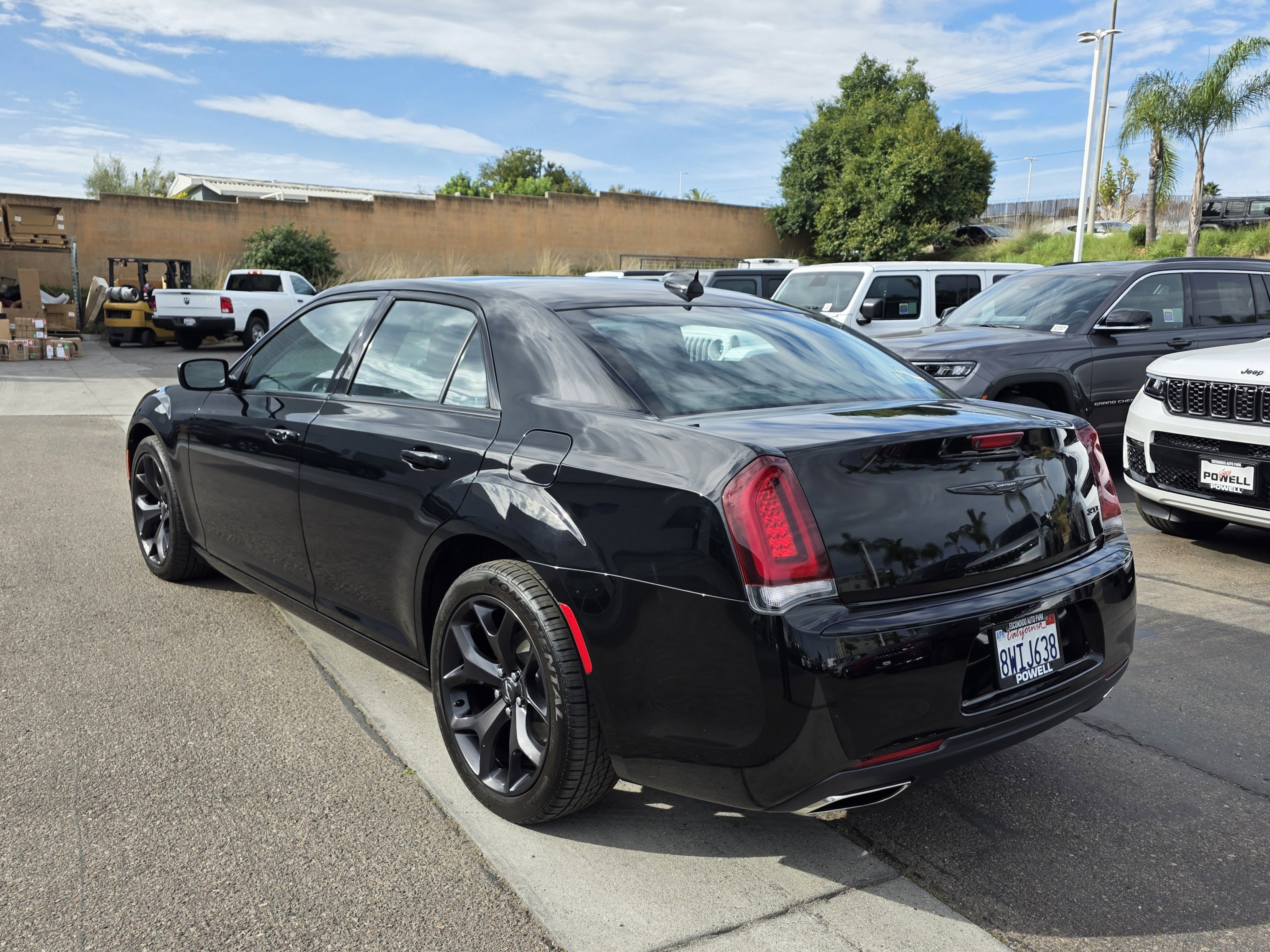 Certified 2021 Chrysler 300 Touring w/ Sport Appearance Package image 3
