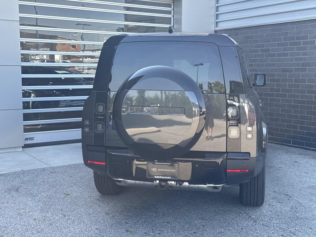 New 2026 Land Rover Defender 130 S AWD/4WD image 5