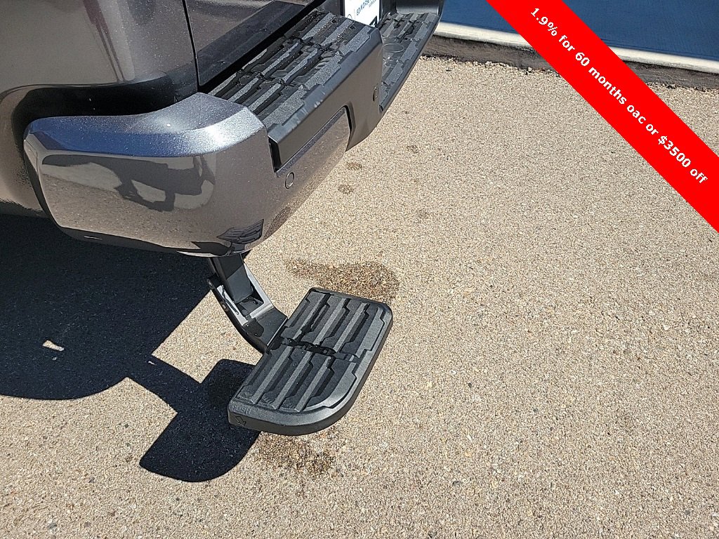 New 2026 Nissan Frontier SV image 14