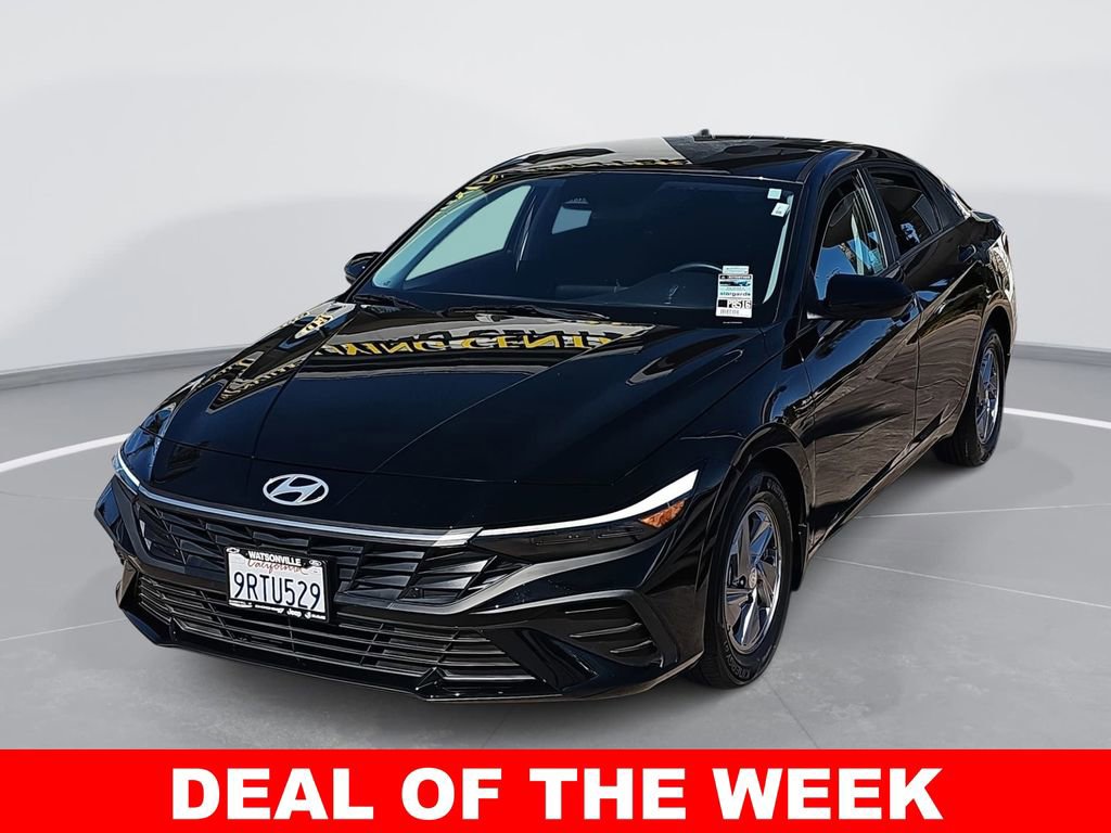 Used 2025 Hyundai Elantra SE image 7