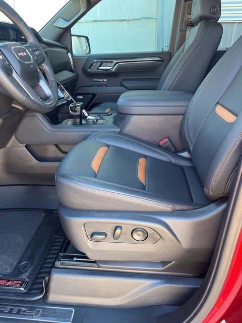 Used 2025 GMC Sierra 1500 AT4 w/ AT4 Premium Package image 13