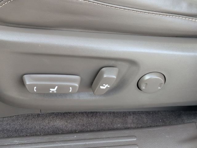 Used 2017 Lexus GX 460 Luxury w/ Sport Design Package image 27