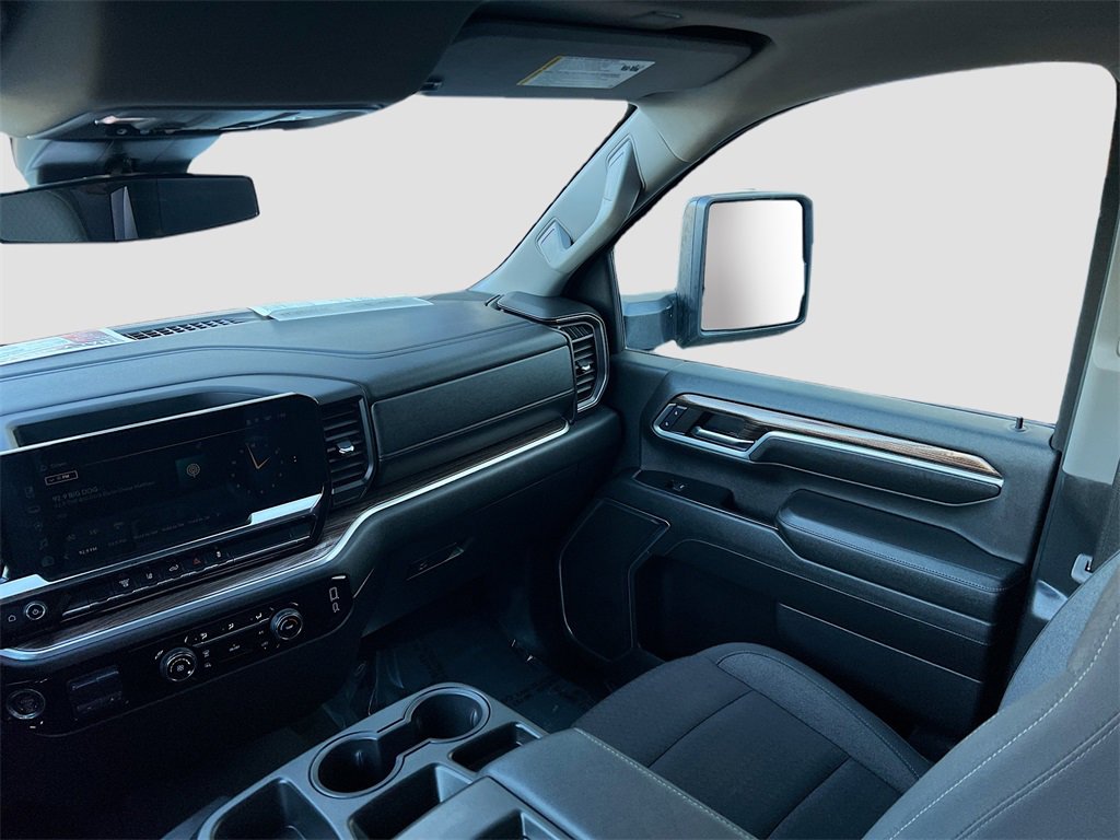 Used 2024 Chevrolet Silverado 2500 LT image 21