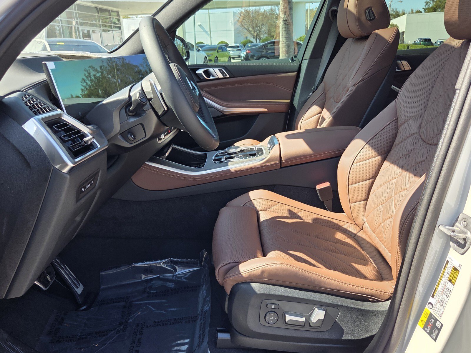 New 2026 BMW X5 xDrive50e w/ M Sport Package AWD/4WD image 10