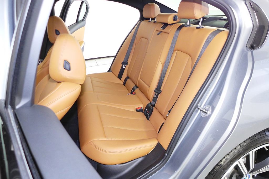 Certified 2023 BMW 330e w/ Driving Assistance Package image 21