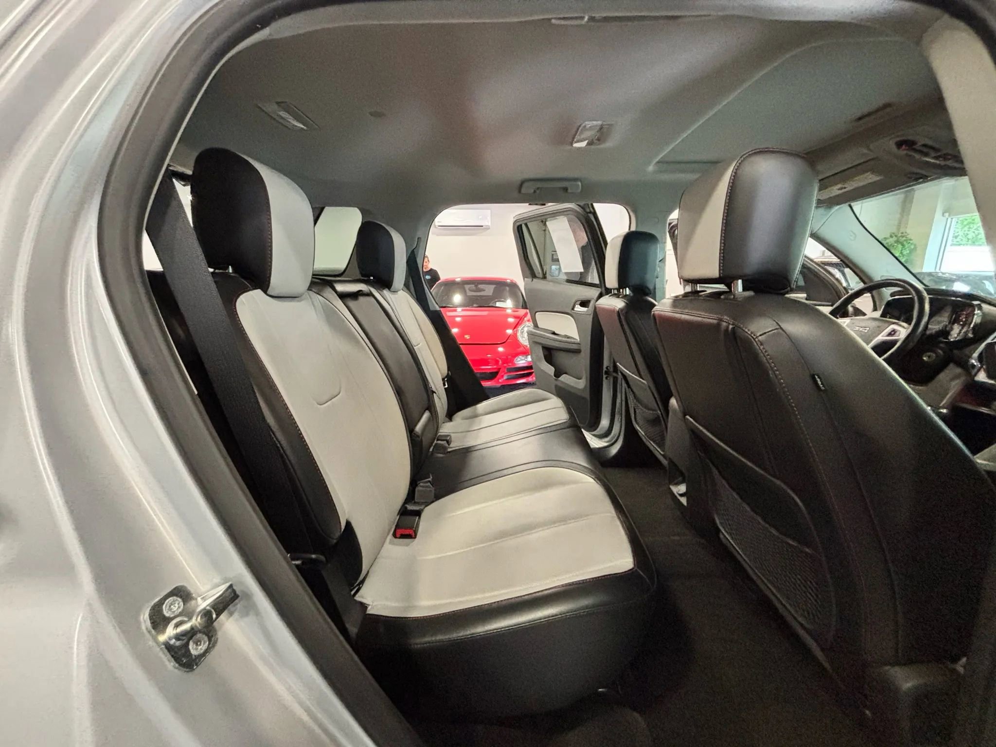 Used 2016 GMC Terrain SLT w/ Open Road Package image 15