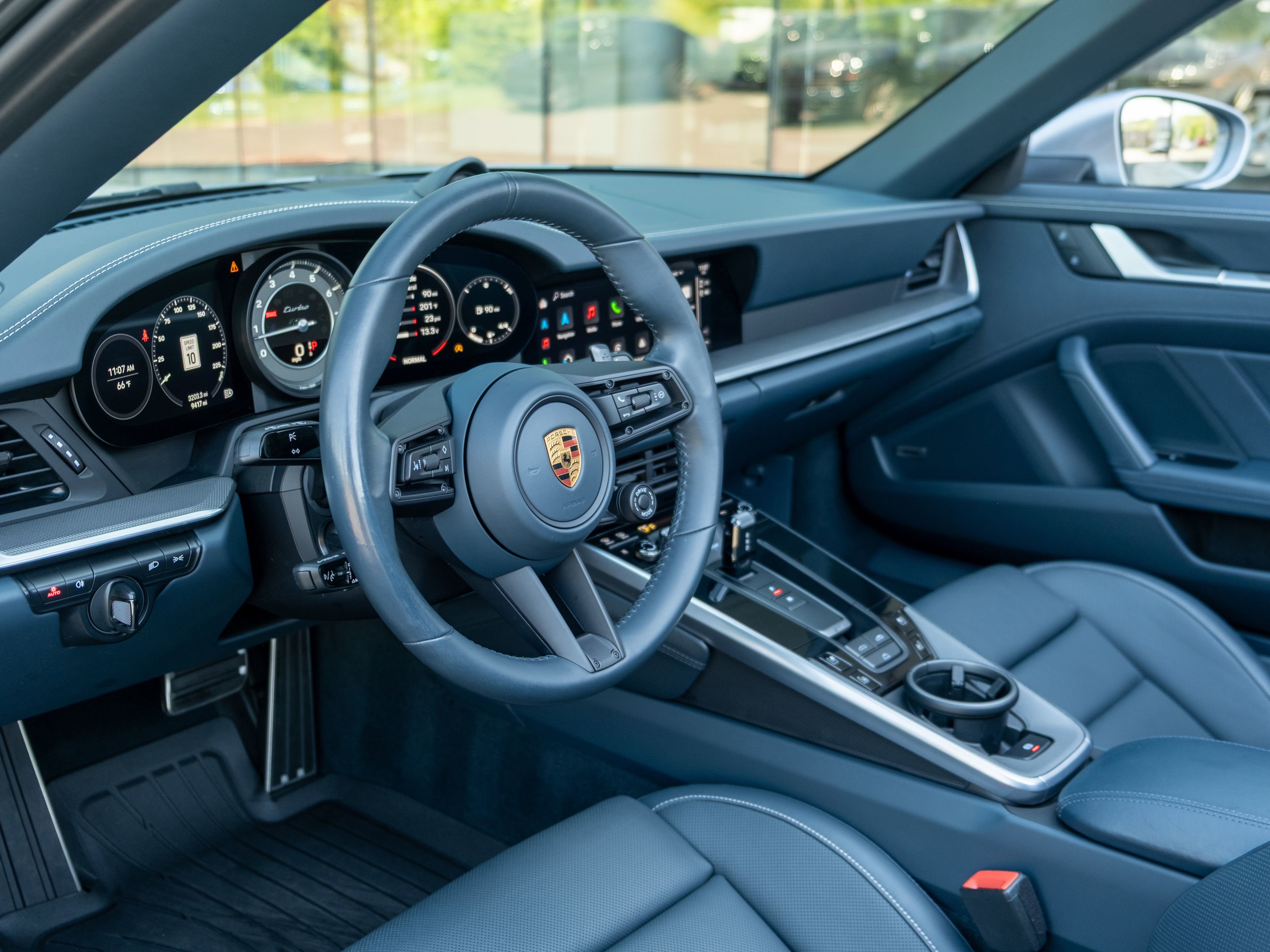 Certified 2022 Porsche 911 Turbo AWD/4WD image 4