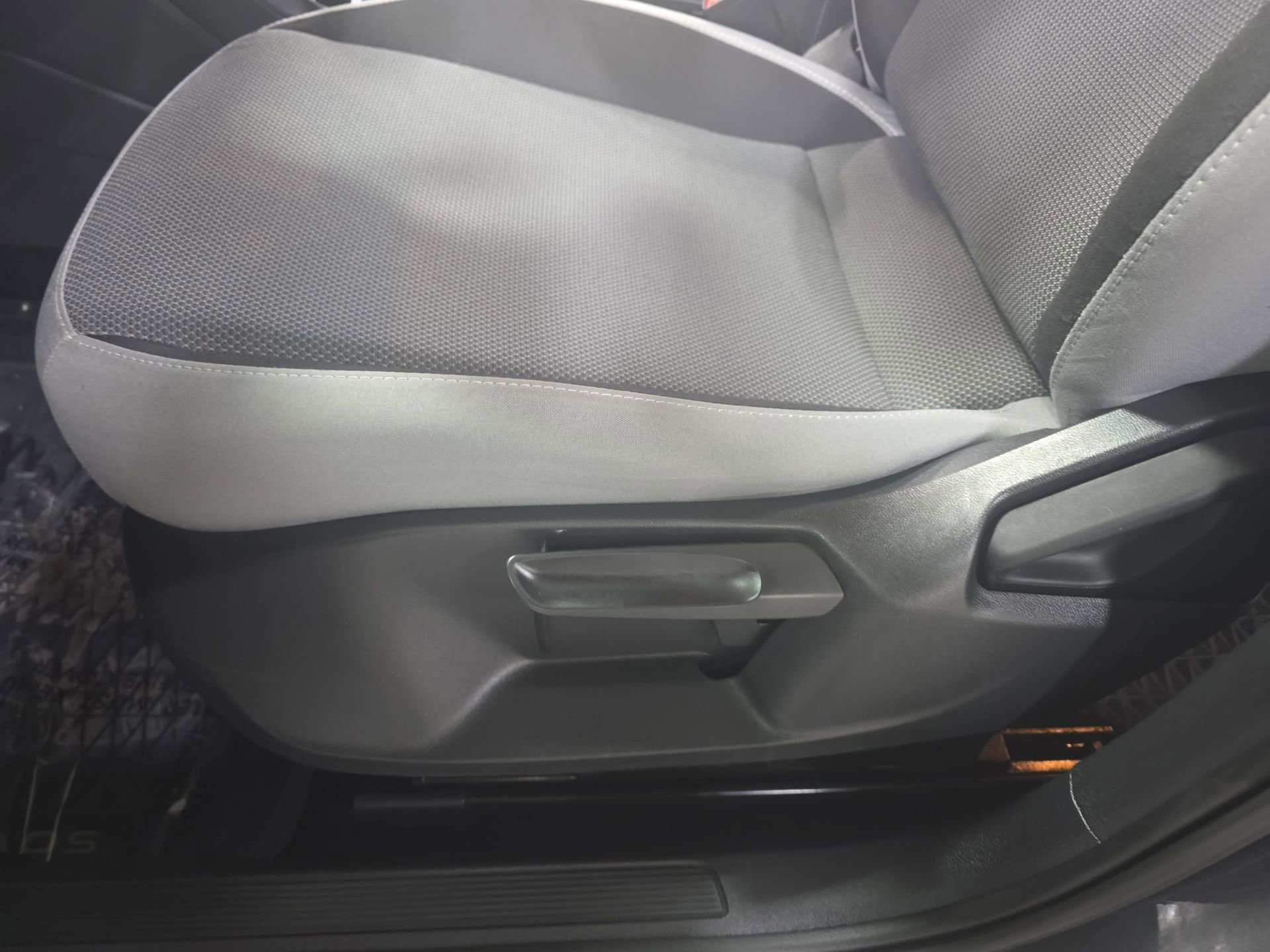 Used 2024 Volkswagen Taos S image 27