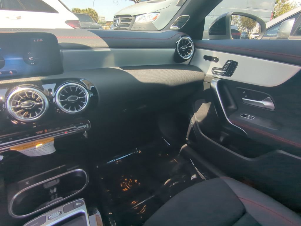 New 2025 Mercedes-Benz CLA 250 4MATIC image 4