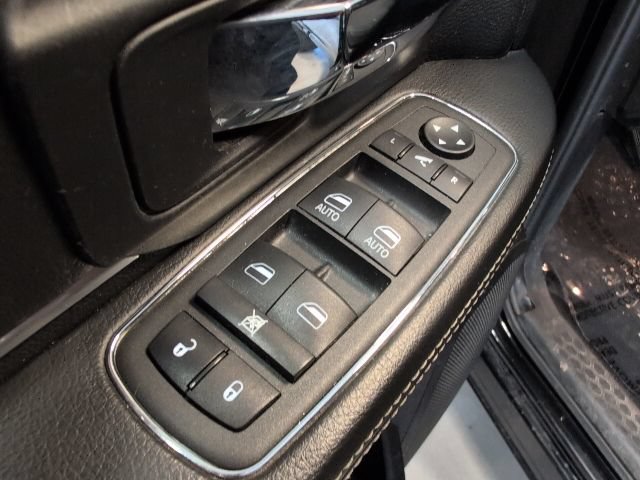 Used 2022 RAM 1500 Classic Warlock AWD/4WD image 13