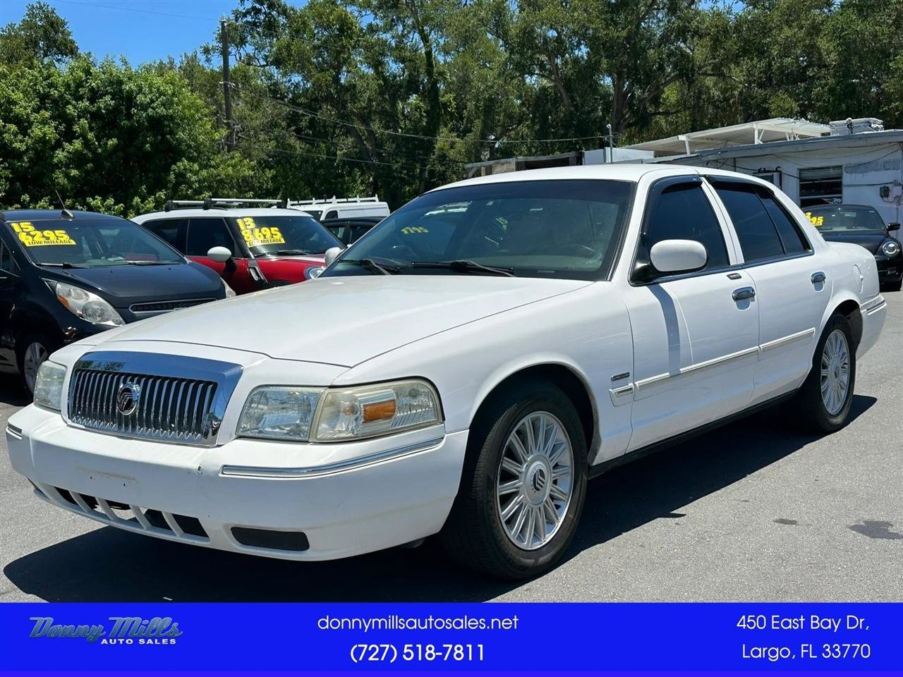 Used 2011 Mercury Grand Marquis LS RWD image 1